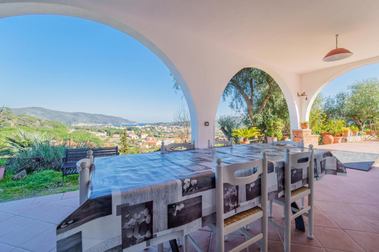 La Palazzina Nel Verde - Goelba Casa Alzi Екстериор снимка